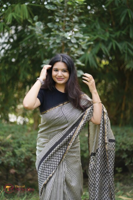 HAND BLOCK PRINTED - BLACK SANGANERI